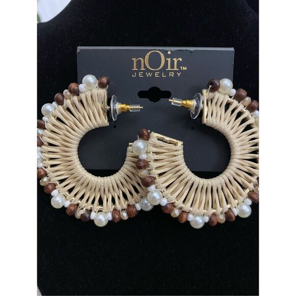 nOir Jewelry Beaded Pearl Hoop Earrings - Picture 2 of 3